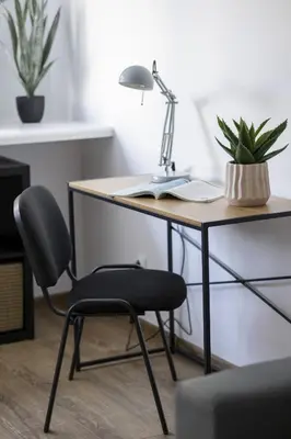 Plan piętra w obiekcie Elegant Grey Apartment Wspólna Śródmieście in Warsaw by Noclegi Renters