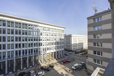 Budynek, w którym mieści się apartament