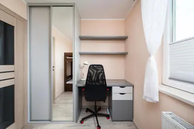 Plan piętra w obiekcie Wawrzyszewska 2-Bedroom Apartment by BookingHost