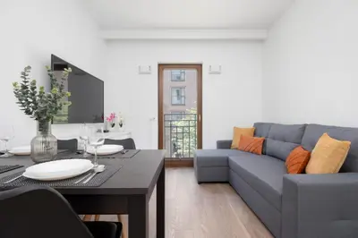 Część wypoczynkowa w obiekcie Wyjątkowy Apartament z 1 sypialnią Sierakowskiego by Noclegi Renters