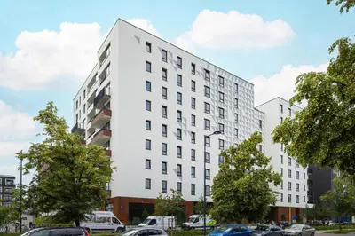 Budynek, w którym mieści się apartament