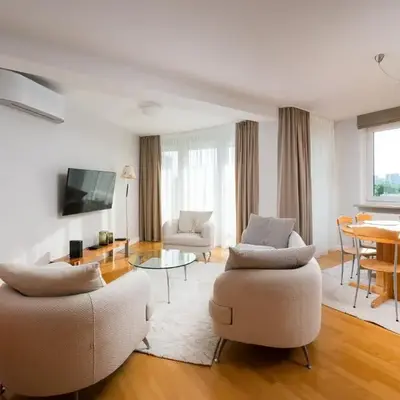 Metro Imielin 2-Bedroom Apartment by BookingHost