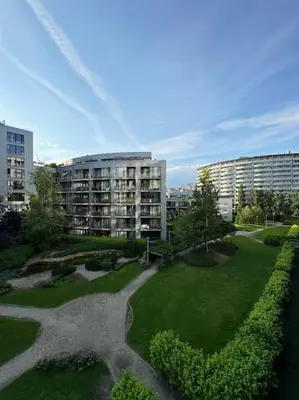 Ogród w obiekcie Wygodna kawalerka Grójecka 194