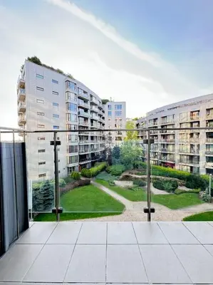 Budynek, w którym mieści się apartament