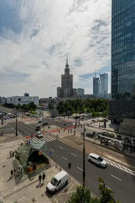 Widok na miasto Warszawa z tego apartamentu