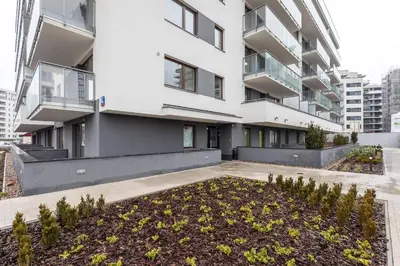 Budynek, w którym mieści się apartament