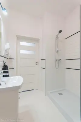 Łazienka w obiekcie ROOM, aleja Niepodległości 148, center, SGH, Pole Mokotowskie