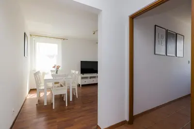 Telewizja i/lub zestaw kina domowego w obiekcie ShortStayPoland Tomcia Palucha B118
