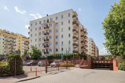 Budynek, w którym mieści się apartament