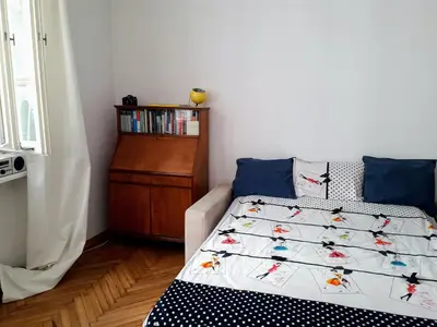 Łóżko lub łóżka w pokoju w obiekcie Metro Politechnika Apartment