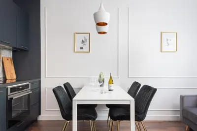 Plan piętra w obiekcie Prestigious & Classy Apartment Next To The Metro Station by Noclegi Renters