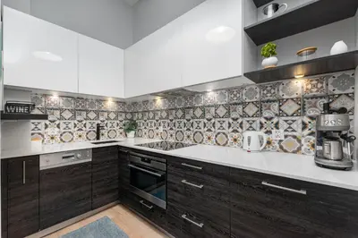 Kuchnia lub aneks kuchenny w obiekcie Traugutta 3 by Homeprime
