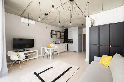 Telewizja i/lub zestaw kina domowego w obiekcie Lotnisko Chopina Stylish Studio by BookingHost