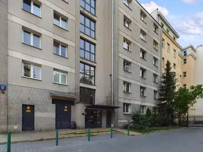 Budynek, w którym mieści się apartament