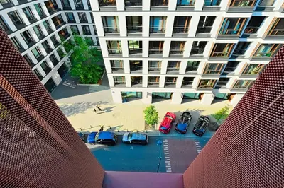 Basen w obiekcie Urbannestgroup - Krochmalna 59 lub w pobliżu