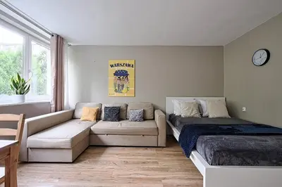 Część wypoczynkowa w obiekcie UrbanNest - Cozy studio - Bagno 7