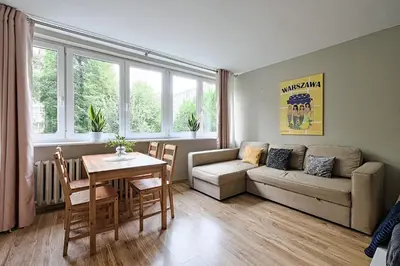 Część wypoczynkowa w obiekcie UrbanNest - Cozy studio - Bagno 7