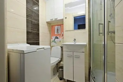 Łazienka w obiekcie UrbanNest - Cozy studio - Bagno 7