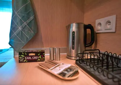 Zestaw do parzenia kawy i herbaty w obiekcie BK Aparthotel Praga - National Stadium - Comfortable Apartment for 4 people