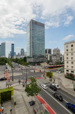 Widok na miasto Warszawa z tego apartamentu