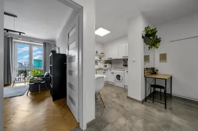 Kuchnia lub aneks kuchenny w obiekcie Downtown Apt - Top Location, City View, Bus&Tram - by Rentujemy