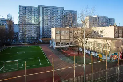 Budynek, w którym mieści się apartament