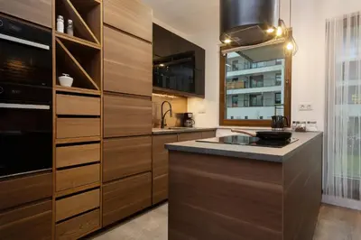 Kuchnia lub aneks kuchenny w obiekcie LUX Unique Rzeczypospolitej Apartment with Parking by Renters Prestige