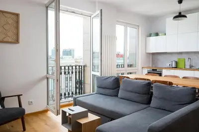 Kuchnia lub aneks kuchenny w obiekcie Plac Konstytucji Deluxe Apartment by BookingHost