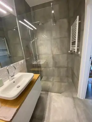 Łazienka w obiekcie Apartament w super lokalizacji Warszawa
