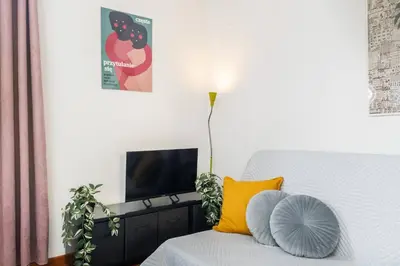 Telewizja i/lub zestaw kina domowego w obiekcie Rose Hip Studio City Center
