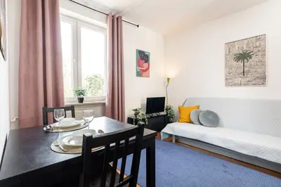 Telewizja i/lub zestaw kina domowego w obiekcie Rose Hip Studio City Center