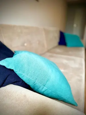 Łóżko lub łóżka w pokoju w obiekcie 43m2 Apartament Saski- Blisko Starówki i Dworca Centralnego- Elektoralna 19a
