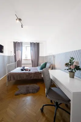 Łóżko lub łóżka w pokoju w obiekcie ClickTheFlat Wilson Square Apart Rooms