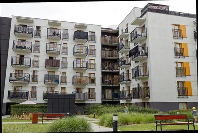 Budynek, w którym mieści się apartament