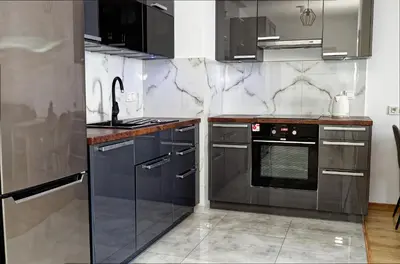 Kuchnia lub aneks kuchenny w obiekcie Airport Bakalarska apartment