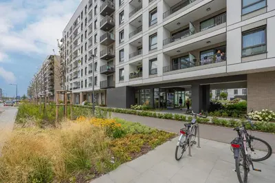 Rowery dostępne w obiekcie Nowoczesny Apartament z balkonem i miejscem parkingowym Warszawa Ursus by Noclegi Renters lub w pobliżu