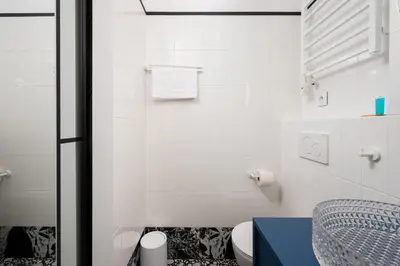 Łazienka w obiekcie Nowolipki Deluxe Grey Studio