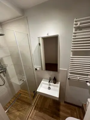 Łazienka w obiekcie Warsaw City Budget Room 3 #self check-in #essentials included