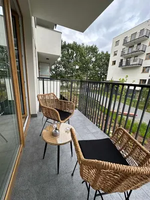 Balkon lub taras w obiekcie Apartament Nova Ochota, Tennis court, Train & Bus nearby
