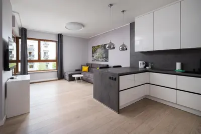 Kuchnia lub aneks kuchenny w obiekcie Metro Wierzbno Stylish Apartment by BookingHost