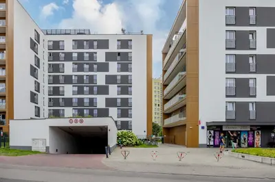 Budynek, w którym mieści się apartament