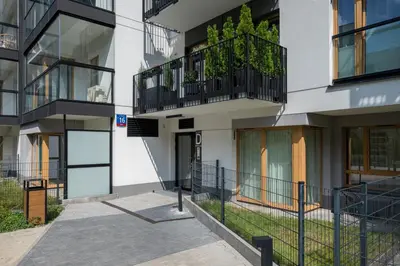 Budynek, w którym mieści się apartament