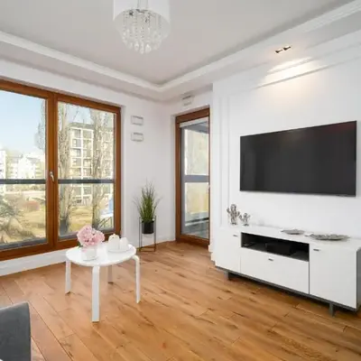 Urban Chic - Large & Stylish