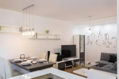 Plan piętra w obiekcie Urban Chic - City Center - One Bedroom Apartment - Warsaw Stays - Siedmiogrodzka 1