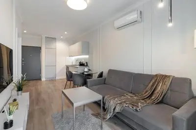Kuchnia lub aneks kuchenny w obiekcie Urban Chic - City Center - 3 Bedroom Apartment - 12 People - Siedmiogrodzka 3