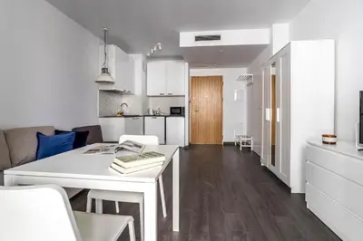 Plan piętra w obiekcie Golden Apartments Warsaw Solidarnosci 60B 11