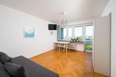 Plan piętra w obiekcie Smolna City View 7th Floor Apartment by BookingHost