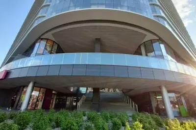 Budynek, w którym mieści się apartament