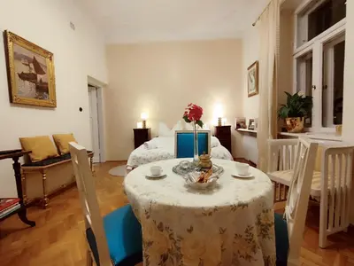 Łóżko lub łóżka w pokoju w obiekcie Aline Apart