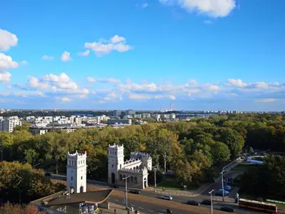 Widok na miasto Warszawa z tego apartamentu